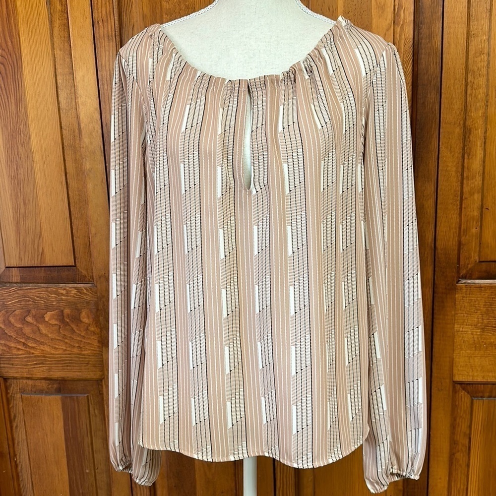 Allison Joy Polyester V-neck w/Pull Tie Back Long sleeved Popover Blouse Size M